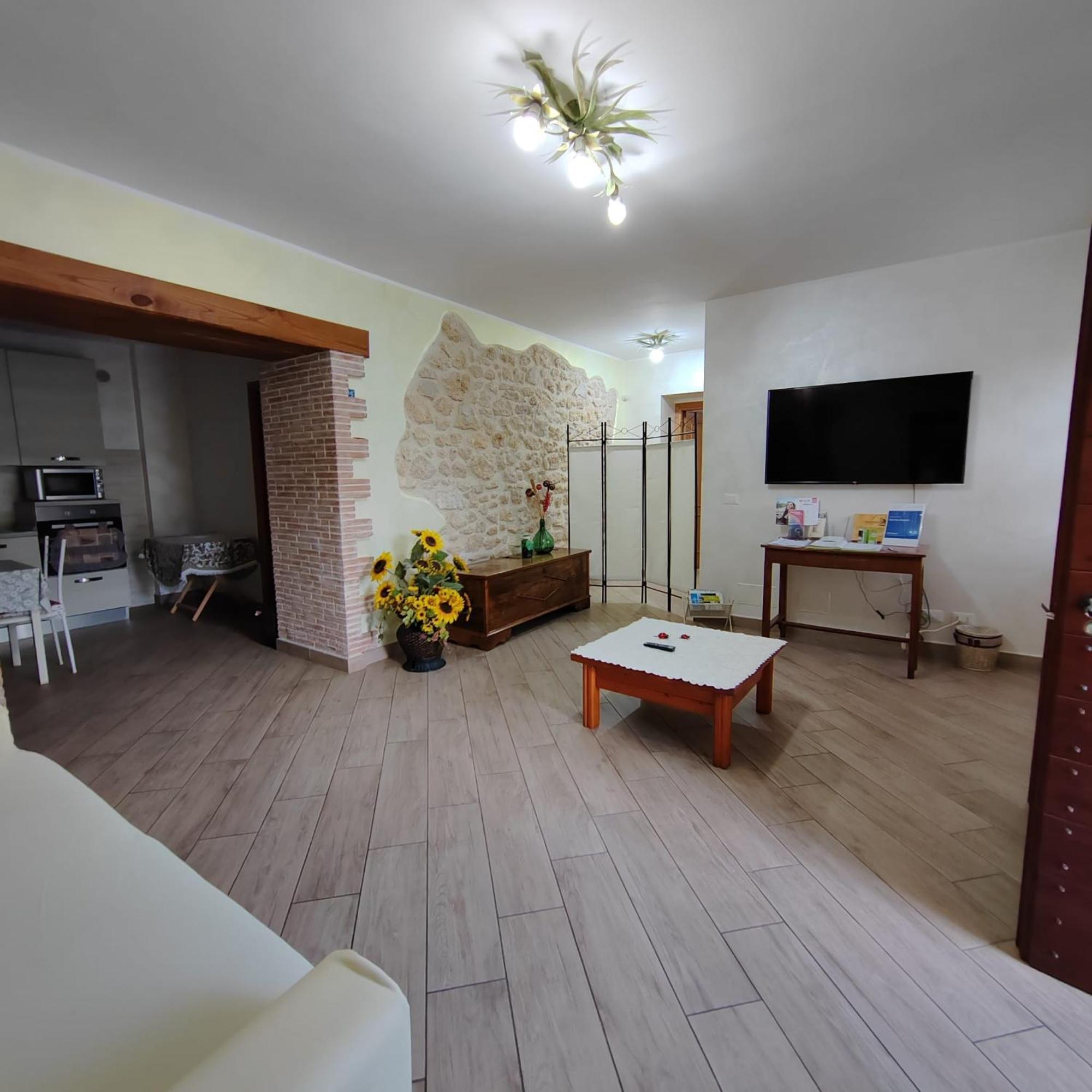 Poggio Bustone Casa San Giacomo מראה חיצוני תמונה